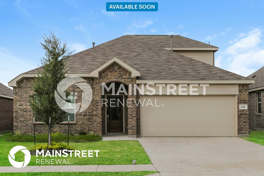648 Ridgeback Trail in Haslet, TX - Building Photo