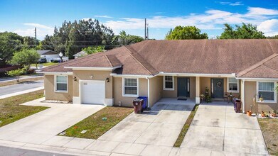 1775 Barton Towne Cir in St. Cloud, FL - Building Photo - Building Photo