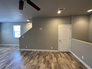 2465 W Cripple Creek Dr in Flagstaff, AZ - Building Photo - Building Photo