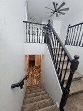 9233 E Neville Ave in Mesa, AZ - Foto de edificio - Building Photo