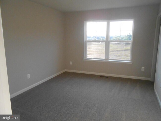 429 Surrey Club Ln in Stephens City, VA - Building Photo - Building Photo
