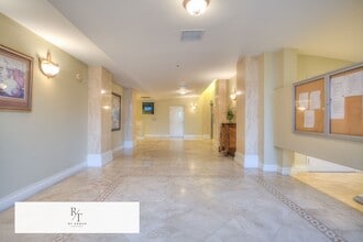 580 W Main St in Alhambra, CA - Building Photo - Building Photo