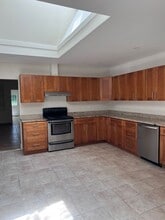 14311-1Rt9w Rte 9W in Ravena, NY - Building Photo - Building Photo