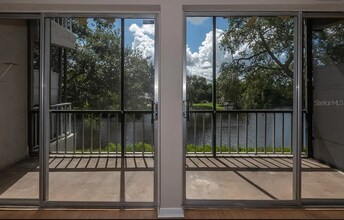 9013 Tudor Dr in Tampa, FL - Building Photo - Building Photo