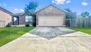 15447 Corian Creek Dr in San Antonio, TX - Building Photo - Building Photo