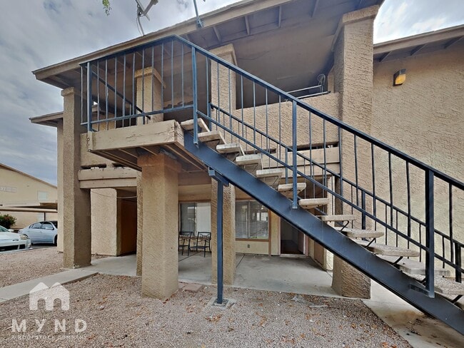property at 260 W 8th Ave