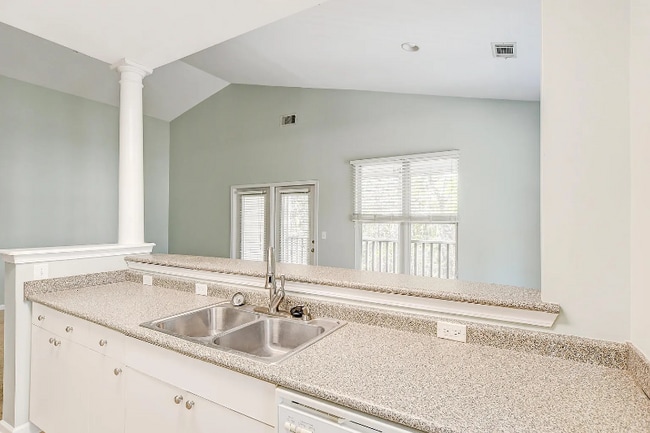 2233 Egret Crest Ln in Charleston, SC - Building Photo - Building Photo