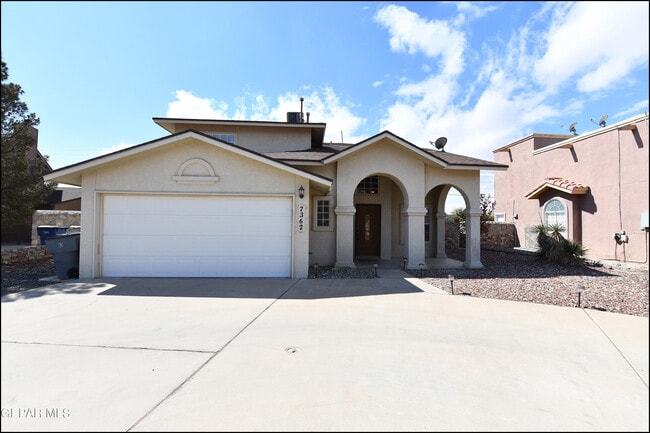 property at 7362 Luz De Dia Ct