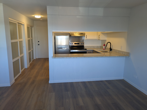 1260 York St, Unit 503 in Denver, CO - Building Photo - Building Photo