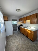 2407 9th Ave SW in Cedar Rapids, IA - Building Photo - Building Photo