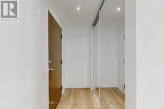 7890 Jane St in Vaughan, ON - Building Photo - Building Photo