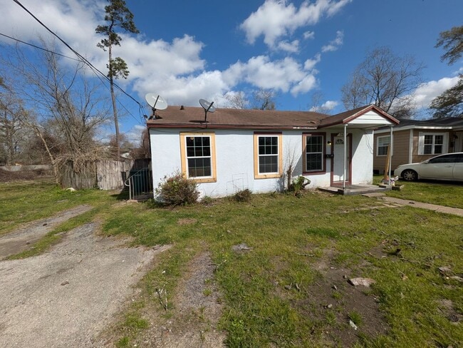 property at 2430 Primrose St