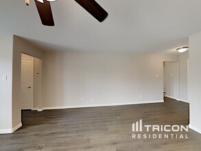 1662 Pompano Beach Dr in Dallas, TX - Building Photo - Building Photo