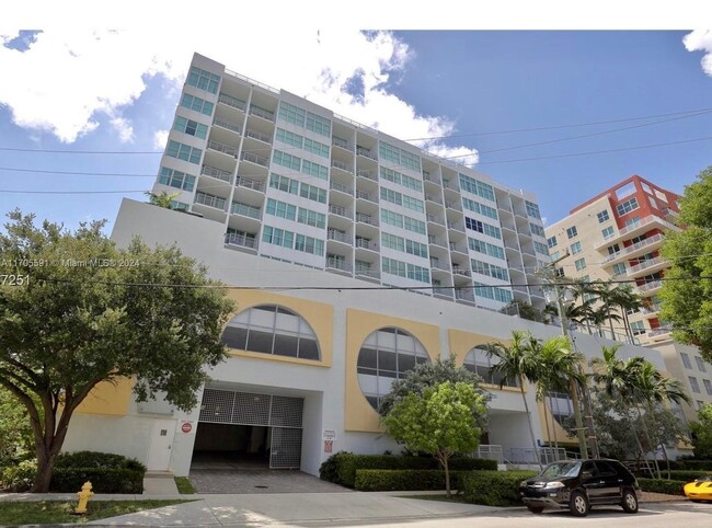 2200 NE 4th Ave, Unit 1005 in Miami, FL - Foto de edificio - Building Photo