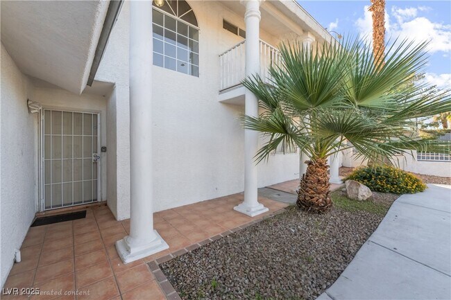 2419 E Vegas Valley Dr in Las Vegas, NV - Building Photo - Building Photo