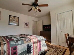 172 Toles Hollow Rd in Gilboa, NY - Foto de edificio - Building Photo