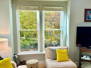 3911 Elbert Ave in Alexandria, VA - Foto de edificio - Building Photo