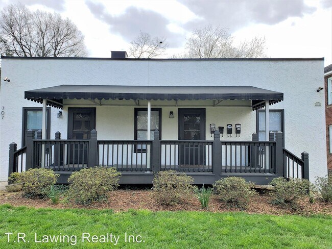 707 Grandin Rd in Charlotte, NC - Building Photo - Building Photo