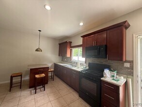 1515 Oneida St in Utica, NY - Building Photo - Building Photo