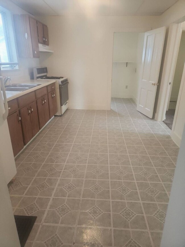 1210 Oakland St in Fort Wayne, IN - Building Photo - Building Photo