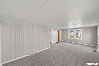 301 Birch Ave in Woodward, IA - Foto de edificio - Building Photo