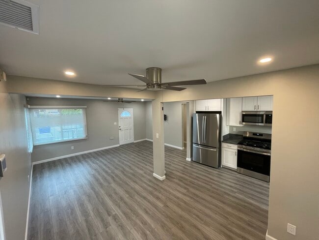 property at 24 N Harbison Ave