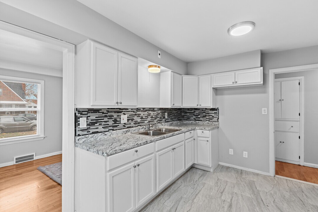 5566 Haverhill St in Detroit, MI - Building Photo