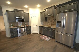 3460 Village Meadow Dr in Jonesboro, AR - Building Photo - Building Photo