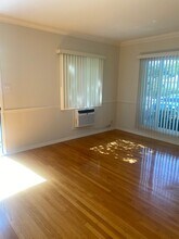 150 N Pass Ave in Burbank, CA - Building Photo - Building Photo