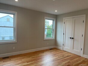 529 E Chester St in Long Beach, NY - Building Photo - Building Photo