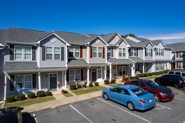 Battle Ridge North Townhomes in Raleigh, NC - Building Photo - Building Photo