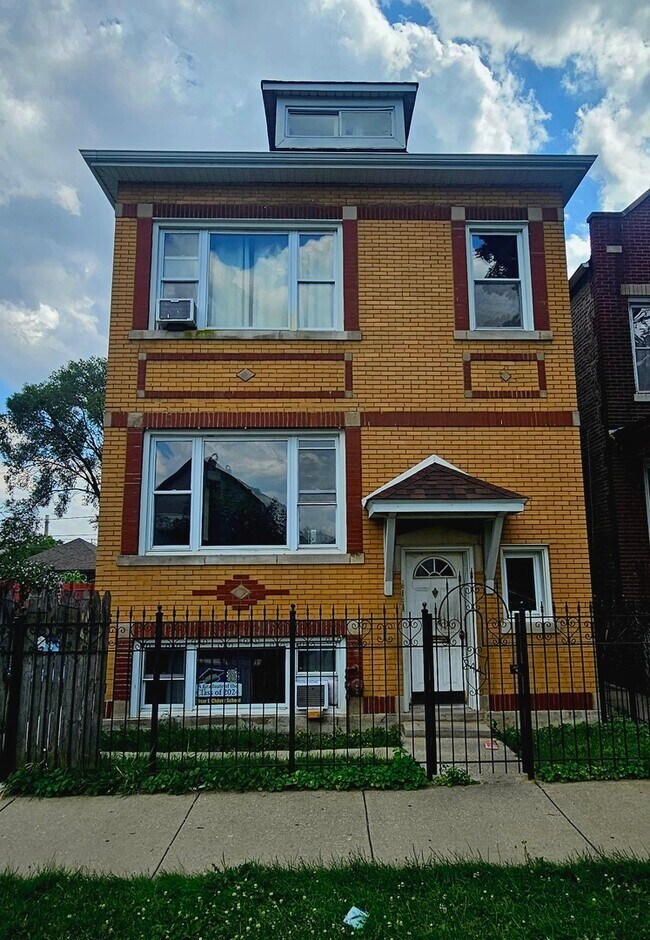 property at 2441 W 46th Pl