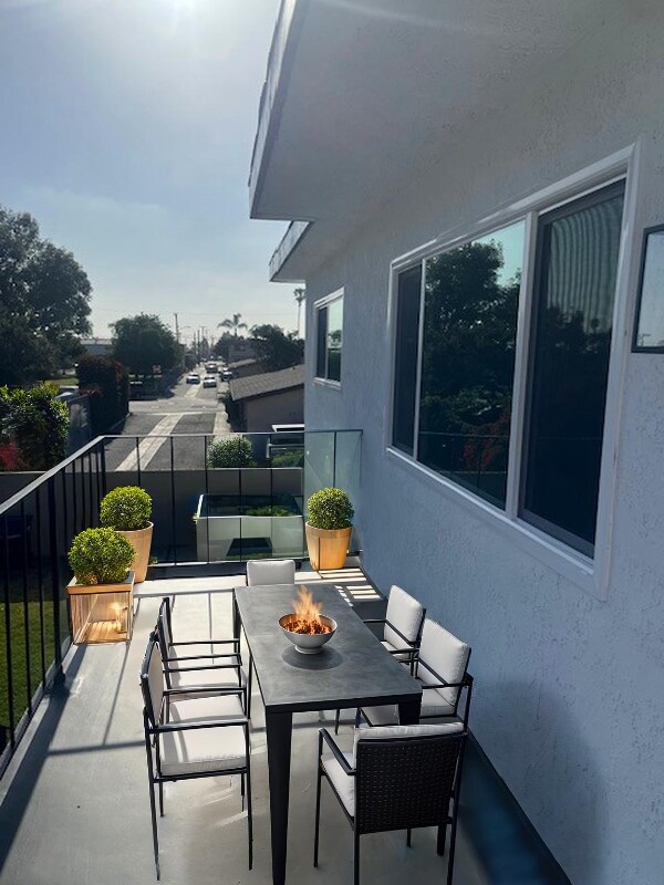 17372 Dairyview Cir in Huntington Beach, CA - Building Photo - Building Photo