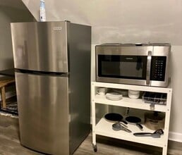 2033 Maple Ave, Unit 4 in Cincinnati, OH - Building Photo - Building Photo