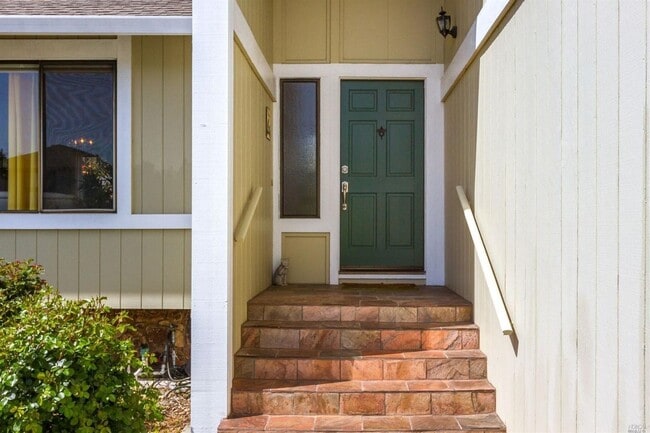 1164 Santa Cruz Way in Rohnert Park, CA - Building Photo - Building Photo