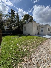 1638 NW 22nd Ave in Miami, FL - Building Photo - Building Photo