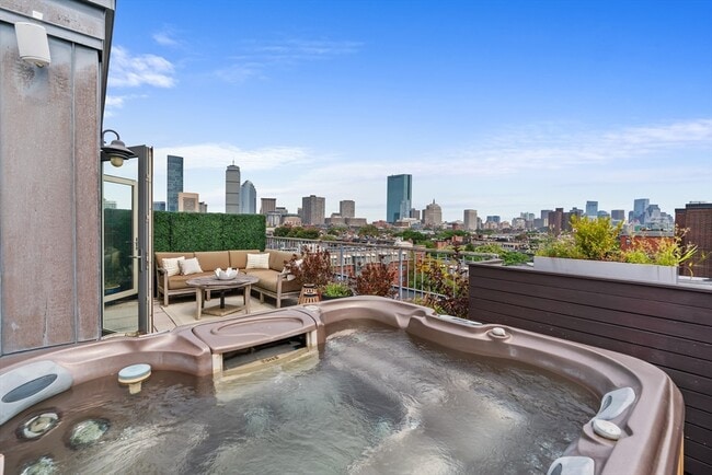 property at 1721 Washington St