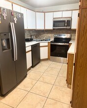 2114 SW Silver Pine Way in Palm City, FL - Building Photo - Building Photo