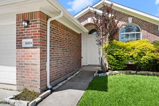 property at 18454 Sunrise Pines Dr