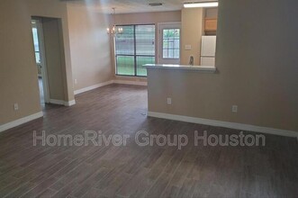 171 Horn Ct in Baytown, TX - Building Photo - Building Photo