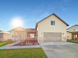 4379 E Wedge St in Nampa, ID - Building Photo