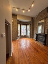 1451 W Augusta Blvd in Chicago, IL - Building Photo - Building Photo