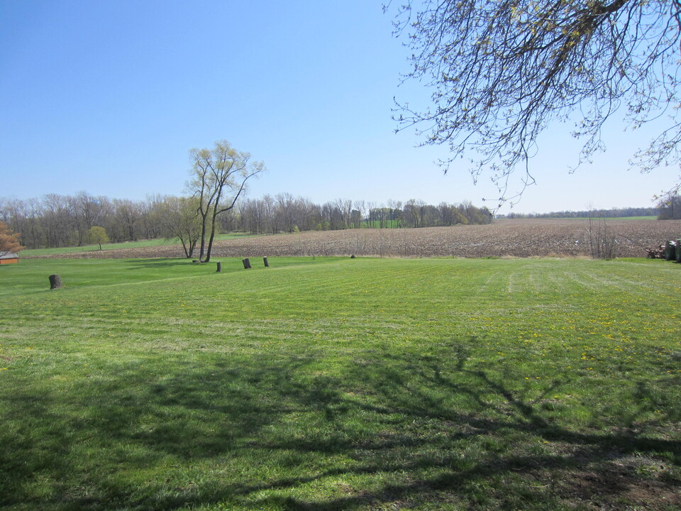 4238 W Avenue Rd in Elba, NY - Building Photo