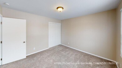 403 E Park St, Unit 28 in Marquette, MI - Building Photo - Building Photo