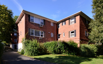 Rye Wood Gardens in Rye, NY - Foto de edificio - Building Photo