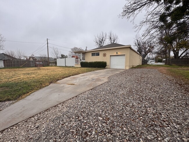 2907 Ave L in Wichita Falls, TX - Building Photo - Building Photo