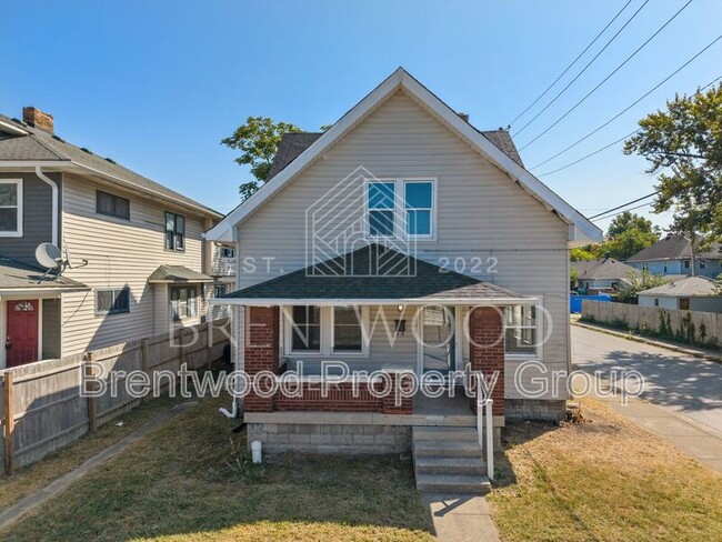 property at 601 N Oxford St