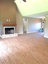 125 Collier Dr in Richwood, TX - Building Photo - Building Photo
