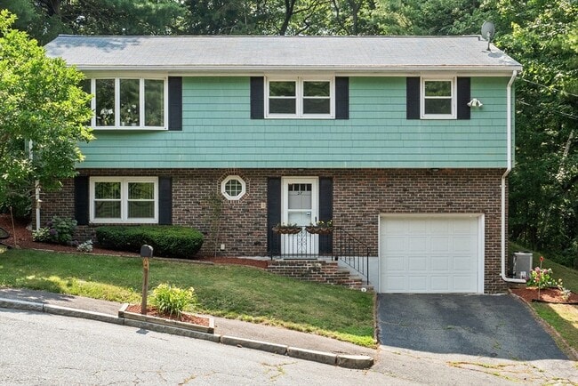 property at 27 Ridge Hill Ave