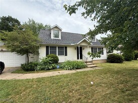 9253 Edmunds Ave in Cleveland, OH - Building Photo